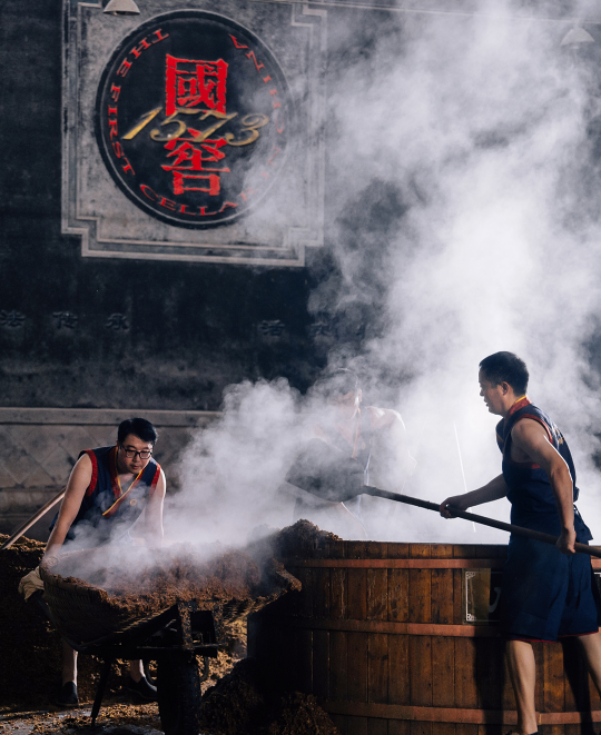 如何在变局中突围？泸州老窖“五力”并举，给出名酒答案