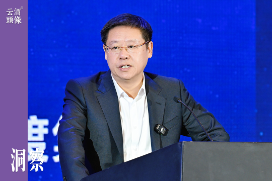 一口气连发7条朋友圈，什么让吴向东如此激动？