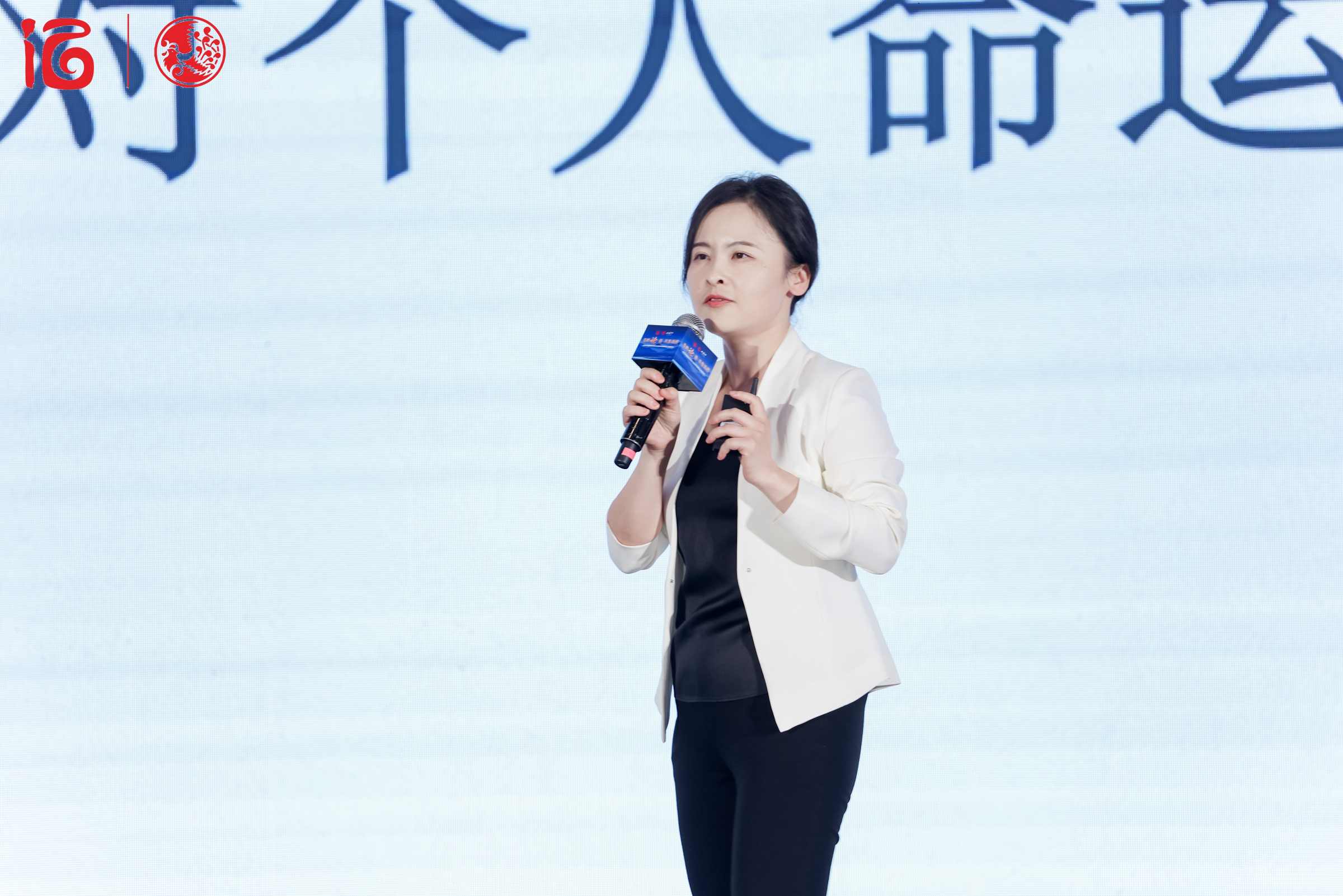 肖瑶：年轻人追求有情绪的产品，与有玩法的营销