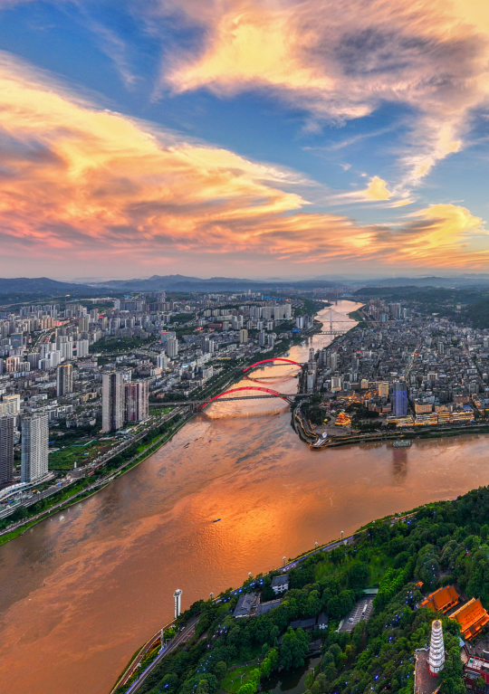 &ldquo;长江第一城&rdquo;不是因为名气，而是因为地理