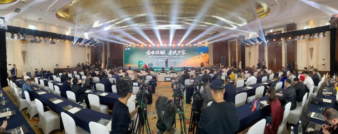 &ldquo;赤水佳酿&middot;亲民万家&rdquo;2026赤水河酱香白酒生态酿造黄金产区&ldquo;亲民酒&rdquo;上市发布会在成都举行